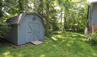 411 Lakeshore Rd, Ashland, OH 44805