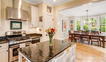 7 Kenilwood Pl, Asheville, NC 28803