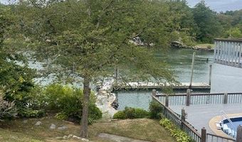 102 Riverview Ave, Branford, CT 06405