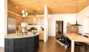 30 Cielo Grande Rd, Carson, NM 87577