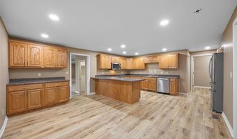 204 N Huber St, Anamosa, IA 52205