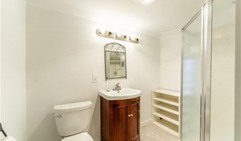 1122 Pawtucket Ave, East Providence, RI 02916