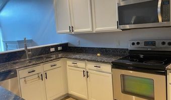 119 W Oakbrook Dr, Ann Arbor, MI 48103