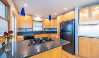 106 W Cedar St, Arlington Heights, IL 60005