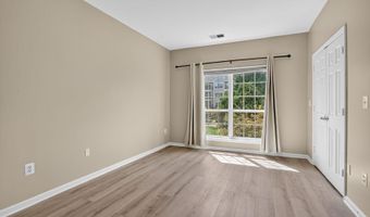 4850 EISENHOWER Ave 202, Alexandria, VA 22304