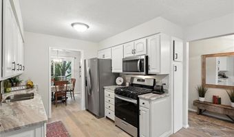 14200 Elgin Ct, Apple Valley, MN 55124