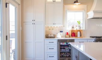4264 Chapel Hill Ct, Bargersville, IN 46106