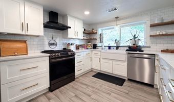 333 CLARK Dr, Aztec, NM 87410