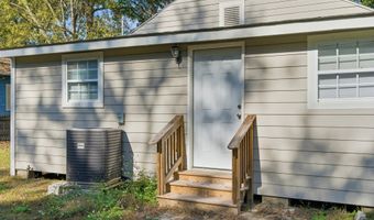 520 Bookter St, Bay St. Louis, MS 39520