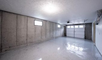 304 Sunset Dr, Aurora, IN 47001