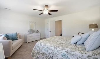 821 Fairway Rd, Ayden, NC 28513