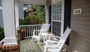 1506 Redwater Branch Ct, Apex, NC 27502