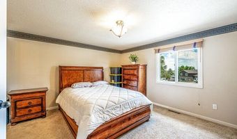 606 Kearney Ave, Buffalo, WY 82834