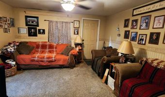 709 Elm Ave, Ava, MO 65608