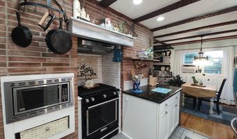 15 Cedarcrest Dr, Bayville, NJ 08721