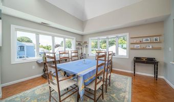 152 Crompton Ave 12, East Greenwich, RI 02818