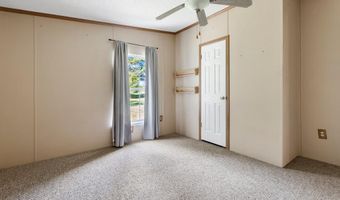 203 Edgewood St, Ballard, WV 24918