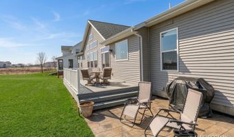 3822 Cherry Blossom Dr NE, Ada, MI 49301