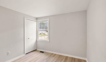 5141 BRADFIELD Dr, Annandale, VA 22003