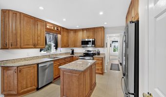 2 PEGASUS Pl, Bear, DE 19701