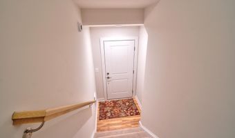20285 NEWFOUNDLAND Sq, Ashburn, VA 20147