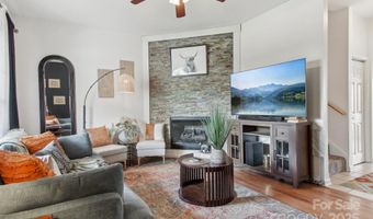 22 Rotunda Cir, Asheville, NC 28806