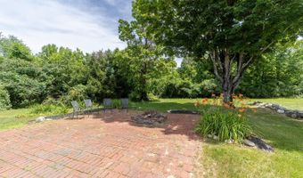 1092 NH RT 175, Campton, NH 03223