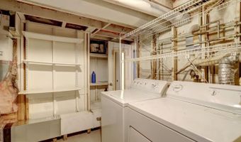 4810 29TH St S #A2, Arlington, VA 22206