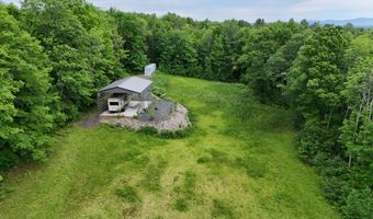 22 Monument Rd, Abbot, ME 04406