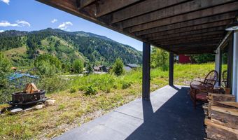 428 MEADOWS Dr, Alpine, WY 83128
