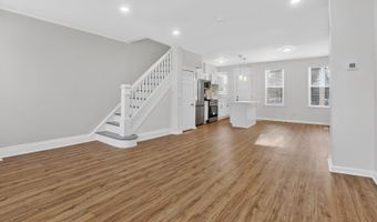 2727 BAKER St, Baltimore, MD 21216