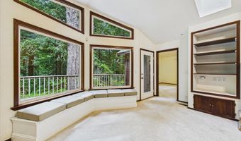 1195 Diamond Dr, Arcata, CA 95521