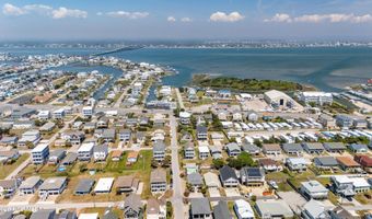 401 E Atlantic Blvd, Atlantic Beach, NC 28512