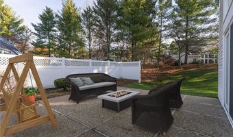985 Goldenrod Trl, Aurora, OH 44202