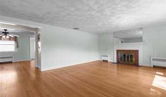 54 Frontier Rd, Warwick, RI 02889