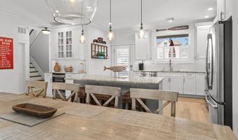 225 4th St, Beach Haven, NJ 08008