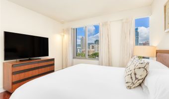 223 Saratoga Rd 1103, Honolulu, HI 96815