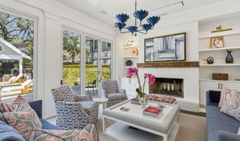 357 12TH St, Atlantic Beach, FL 32233