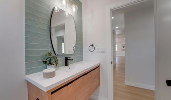 1523 Lucky St, Oceanside, CA 92054
