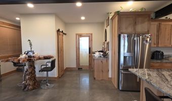 305 Snake River Dr, American Falls, ID 83211