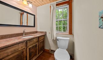 164 Stagecoach Rd, Barrington, NH 03825