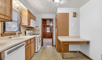 6919 Greenholly Dr, Affton, MO 63123