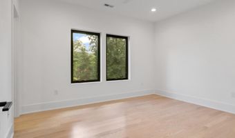 3644 N VERMONT St, Arlington, VA 22207