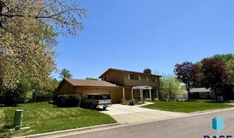100 N Needles Dr, Brandon, SD 57005