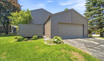 847 E WINDFIELD Pl, Appleton, WI 54911
