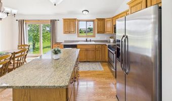 985 Waters Edge Cir, Avon, MN 56310