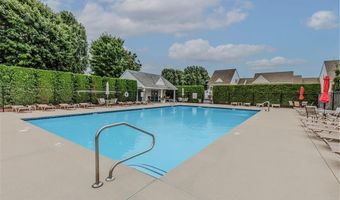 149 Cheshire Dr, Cranston, RI 02921