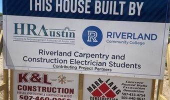 905 24th Ave NW, Austin, MN 55912