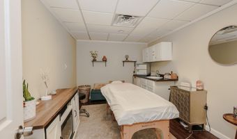 135 NH-Route 101A, Amherst, NH 03031