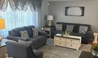 200 Brookwood Rd, Warwick, RI 02889